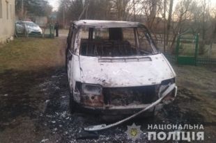 В Волынской области сожгли автомобиль священника