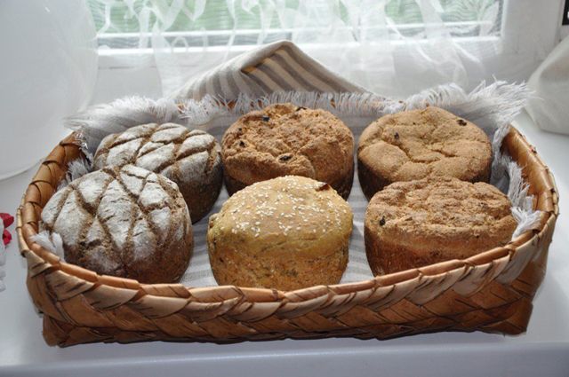 Хлеб из русской печки ─ это сказка: вкусный, красивый, сытный.