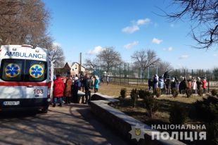 Распылили газ в школе в Киевской области: полиция установила виновника