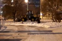 Перед жителями Ноябрьска извинились за неудобства при уборке снега