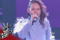 10-летняя Варвара Глухова исполнила песню «Мама, я танцую».