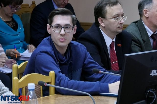 В Новотроицке самого молодого депутата лишили мандата. 
