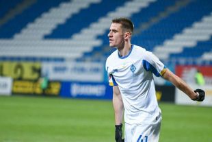 Футболист дисквалифицирован на год