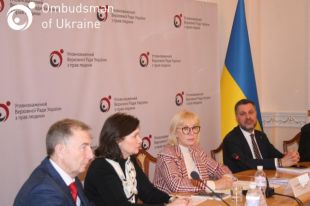 В Украине долг по зарплатам превышает три миллиарда гривен, - Денисова