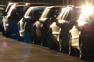 Только в прошлом году казна города недосчиталась из-за этого 300 млн руб., а всего недополученная прибыль составила более 2 млрд.