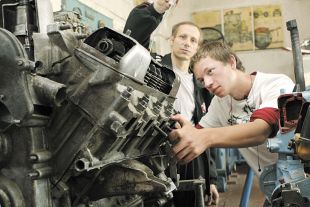 В Украине изменят систему профессионального образования