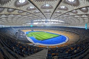 Чемпионат Украины по футболу будет проходить без зрителей до 3 апреля