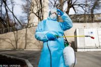 Карантин: в Киеве закроют все, кроме аптек и магазинов