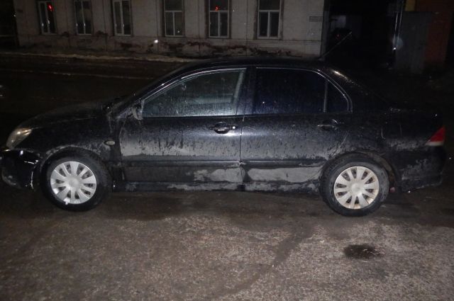 В Оренбурге банда преступников угнала у мужчины автомобиль