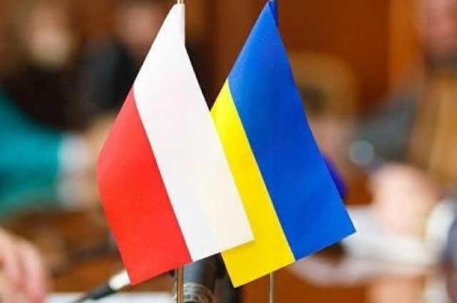 Более трех тысяч украинцев прибыли из Польши в Украину