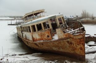На Колыме предстоит поднять из воды 30-40 судов.
