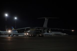 В Украину из Китая прибыл самолет с тестами на коронавирус