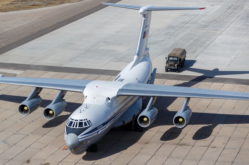 Военно-транспортный самолет ВКС России Ил-76 МД с медицинским оборудованием, предназначенным для отправки в Италию для борьбы с вирусом COVID-19.