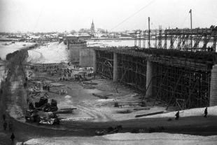 В городе Ельце (Липецке) после освобождения. Юго-Западный фронт.
