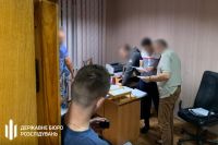 Полицейского будут судить по подозрению в получении 39 тысяч гривен взятки