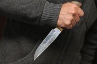 В Донецкой области мужчина во время конфликта набросился с ножом на парня