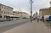 На улице Большая Московская в центре Владимира еще можно встретить случайных прохожих. 