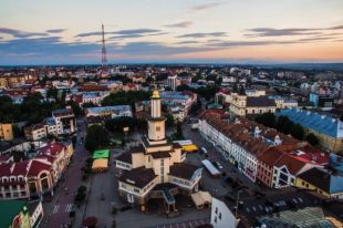 Из-за коронавируса со 2 апреля Ивано-Франковск закроют на въезд