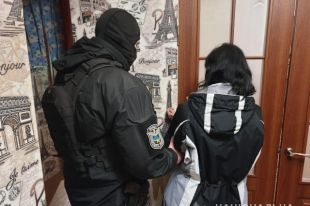 В Днепропетровской области мама снимала в порно свою четырехлетнюю дочь