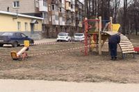 В Чебоксарах опечатали детские и спортивные площадки, чтобы у горожан не было соблазна там собираться.