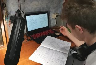 Алексей Аленев из Краснодарского края учится в вузе Санкт-Петербурга дистанционно с конца марта.