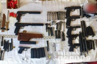 Организатор банды торговцев оружием пойдет под суд