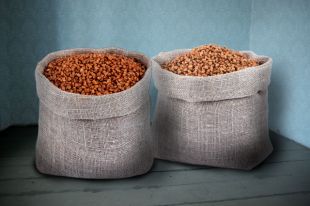 Почему растёт цена на продукты и почему время от времени исчезает продукция местного производителя?