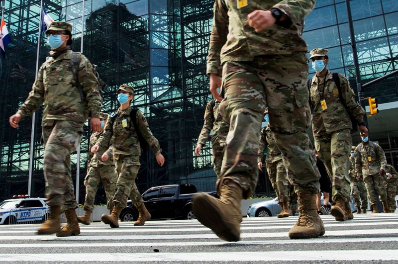 Национальная гвардия США на улицах Нью-Йорка.