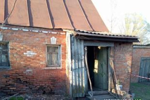 В Сумской области во время ссоры пьяный мужчина зарезал ножом сожительницу