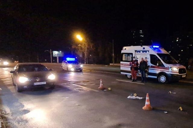 В столице водитель авто МВД насмерть сбил пешехода: подробности