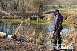 В Житомирской области в копанке нашли тело двухлетнего мальчика