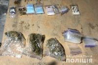 В Донецкой области разоблачили две группы наркоторговцев