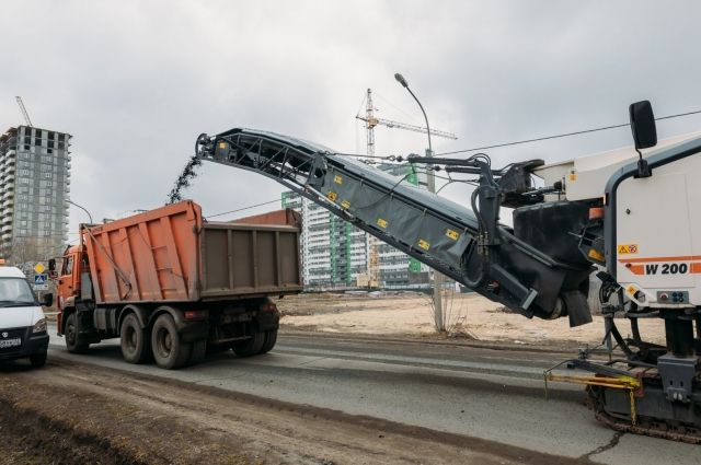 В Тюмени в рамках нацпроекта продолжают ремонтировать дороги