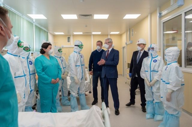 Мэр Москвы Сергей Собянин открыл на территории ТиНАО инфекционную больницу для лечения пациентов с коронавирусом. 