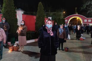 В Украине в пасхальных богослужениях участвовало 130 тысяч граждан, - НПУ