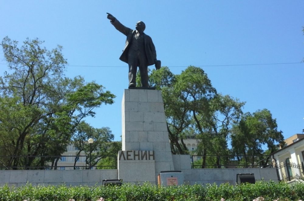 Ленин во Владивостоке.