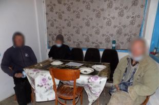 Рабство: в Херсонской области бездомных удерживали в качестве рабочей силы