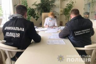 Замглавврача роддома в Хмельницком подозревают в торговле людьми