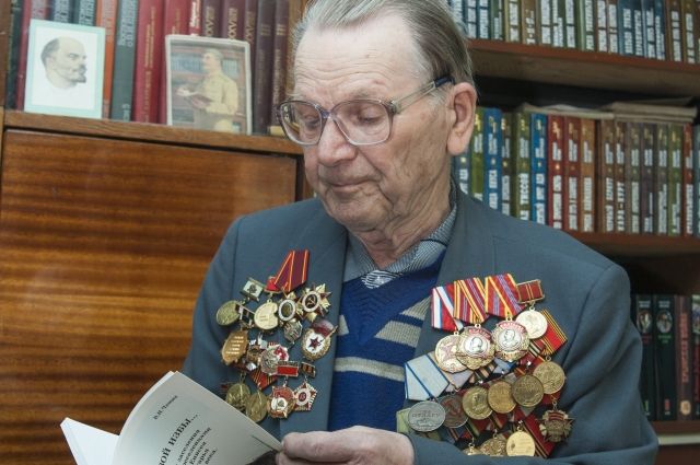 Почти 60 лет ветеран преподавал историю в сельской школе.