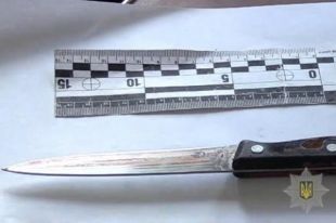 В Киеве во время ссоры пьяный мужчина зарезал ножом товарища