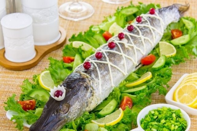 Фаршируем рыбу: три самых вкусных рецепта уникального блюда
