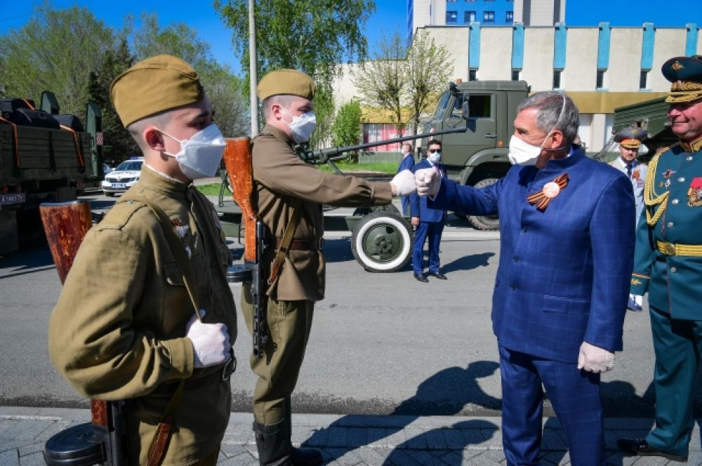 Президент Татарстана Рустам Минниханов в парке Победы.