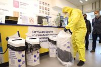В Киеве работает 14 пунктов сбора использованных масок и перчаток: адреса