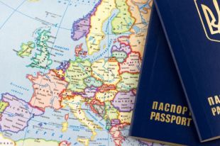 Безвизу Украины с ЕС ничего не угрожает, - Еврокомиссия