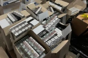 В Донецкой области нашли партию алкосуррогата и сигарет на 1,5 млн гривен