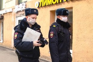 Масочный режим действует в Петербурге до 31 мая.