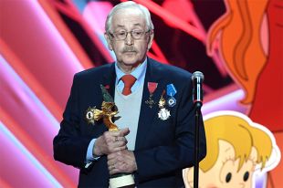 Лауреат премии в номинации «За вклад в историю российского кинематографа» актер, режиссер, писатель, народный артист РСФСР Василий Ливанов.