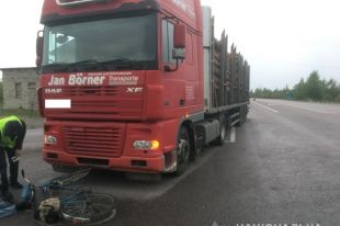 В Ровенской области в ДТП погиб велосипедист