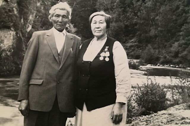 Мария Прокопьевна и Константин Холхоевич познакомились уже после войны.