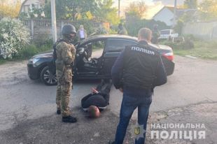 В Киевской области нейтрализировали банду вооруженных наркодилеров